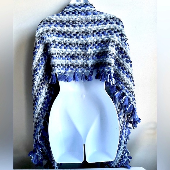 New Handwoven Shawl Scarf Wrap - Picture 3 of 6